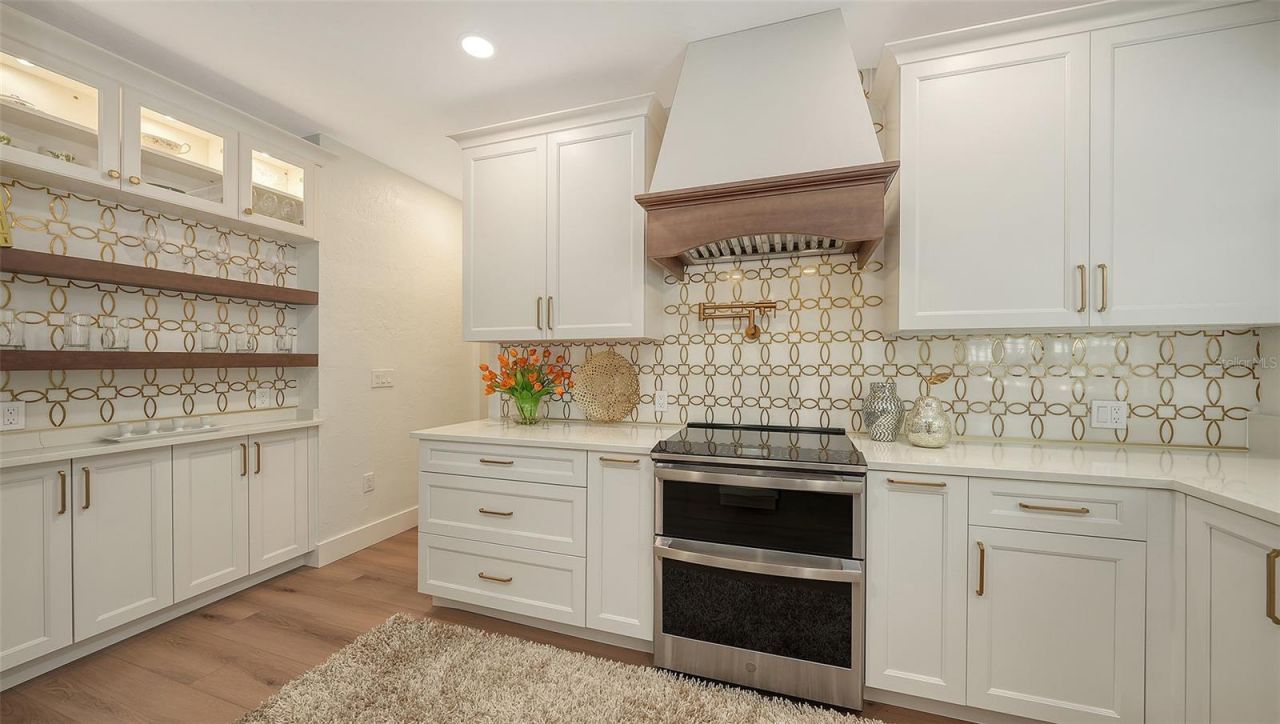 375 N Washington Drive, Sarasota, FL 34236 Photo