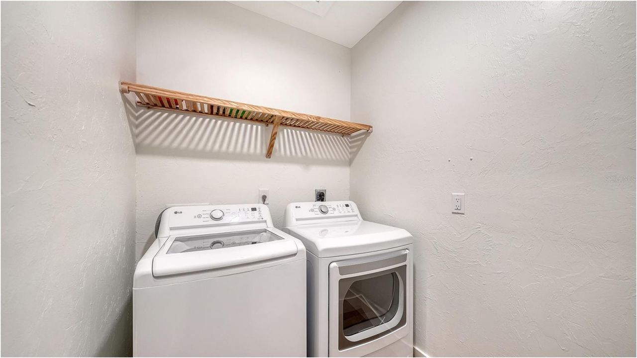 375 N Washington Drive, Sarasota, FL 34236 Photo