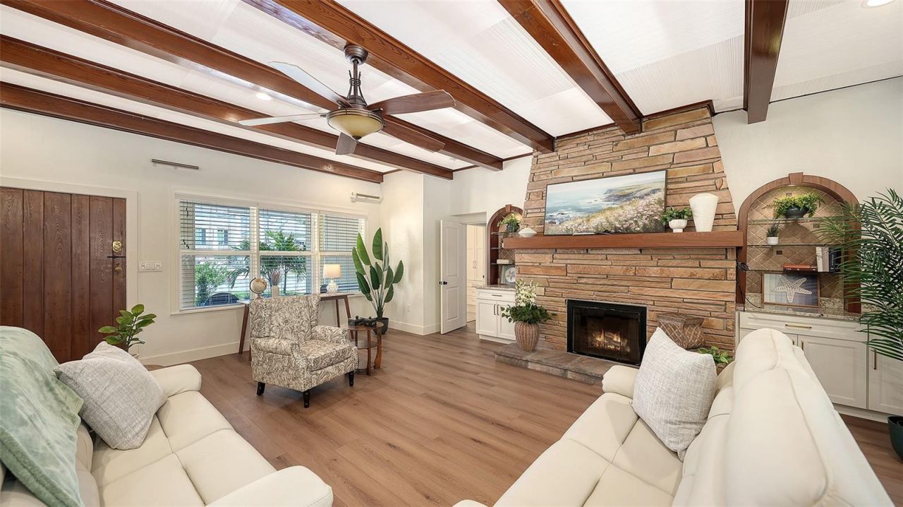 375 N Washington Drive, Sarasota, FL 34236 Photo