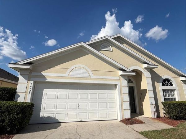16725 ROLLING GREEN DRIVE, CLERMONT, FL 34714