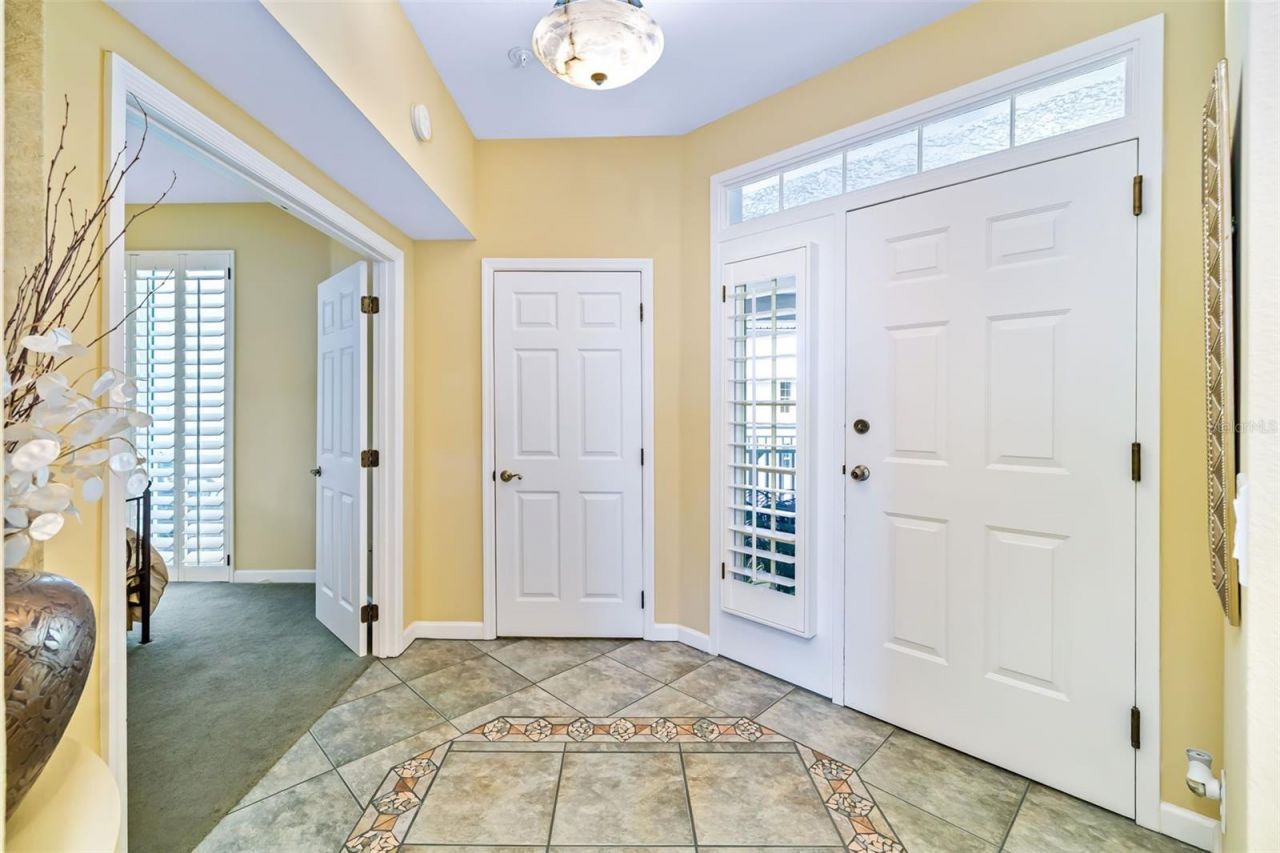 1280 Dolphin Bay Way, Unit 504, Sarasota, FL 34242 Photo