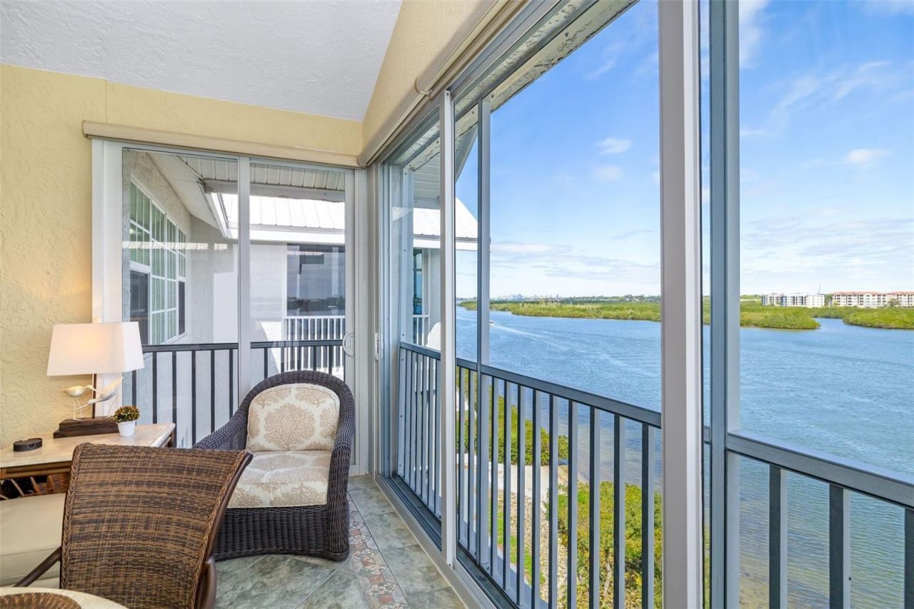 1280 Dolphin Bay Way, Unit 504, Sarasota, FL 34242 Photo