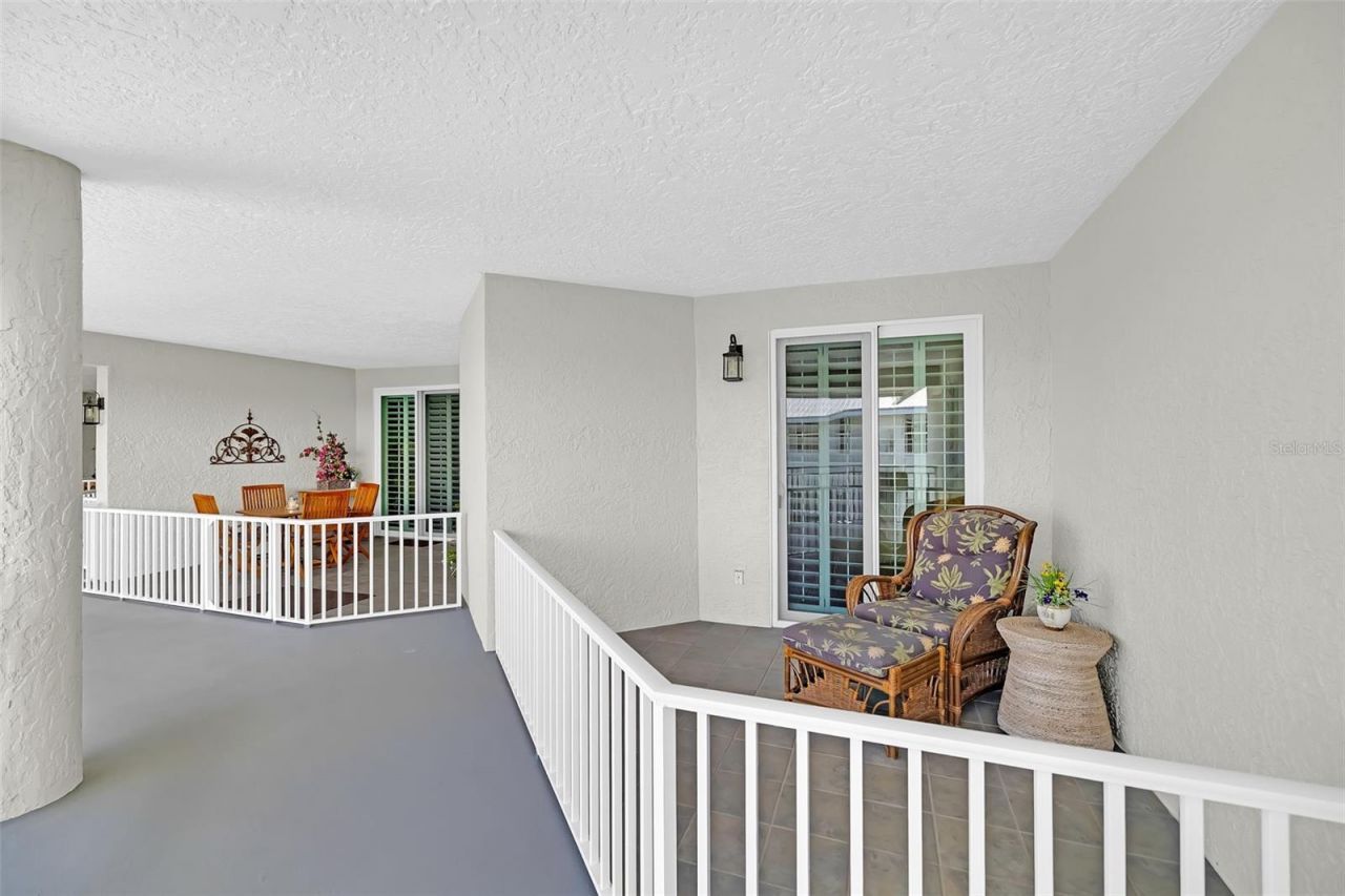 1280 Dolphin Bay Way, Unit 504, Sarasota, FL 34242 Photo