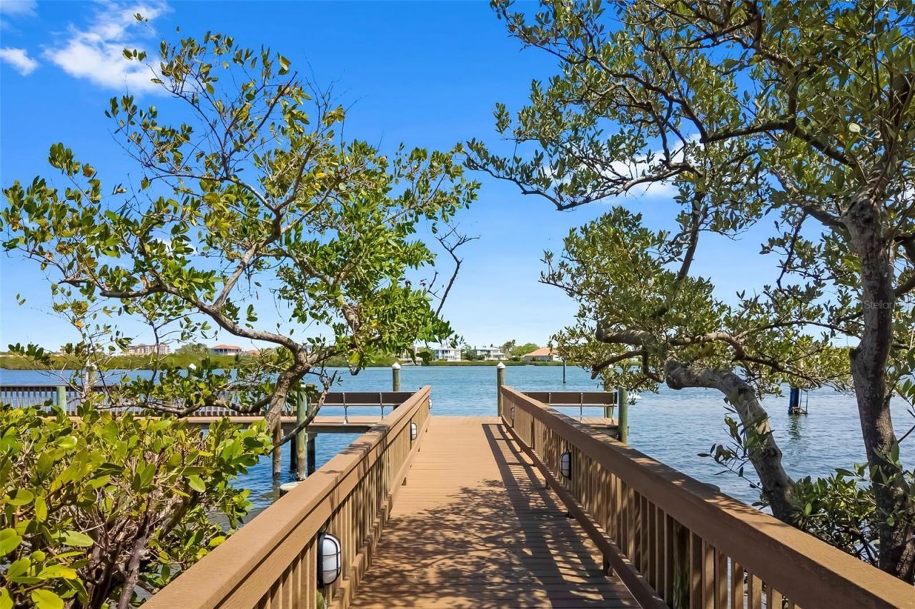 1280 Dolphin Bay Way, Unit 504, Sarasota, FL 34242 Photo