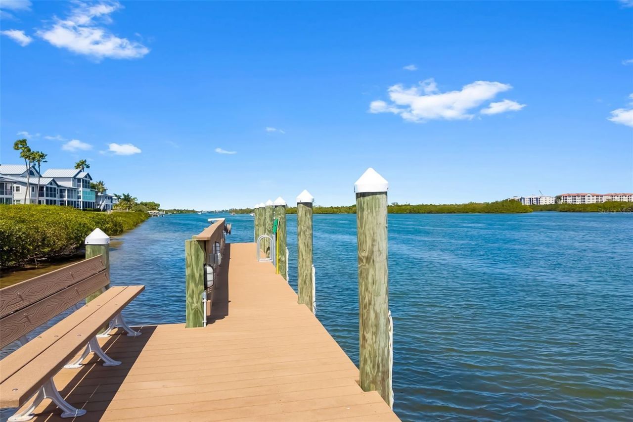 1280 Dolphin Bay Way, Unit 504, Sarasota, FL 34242 Photo