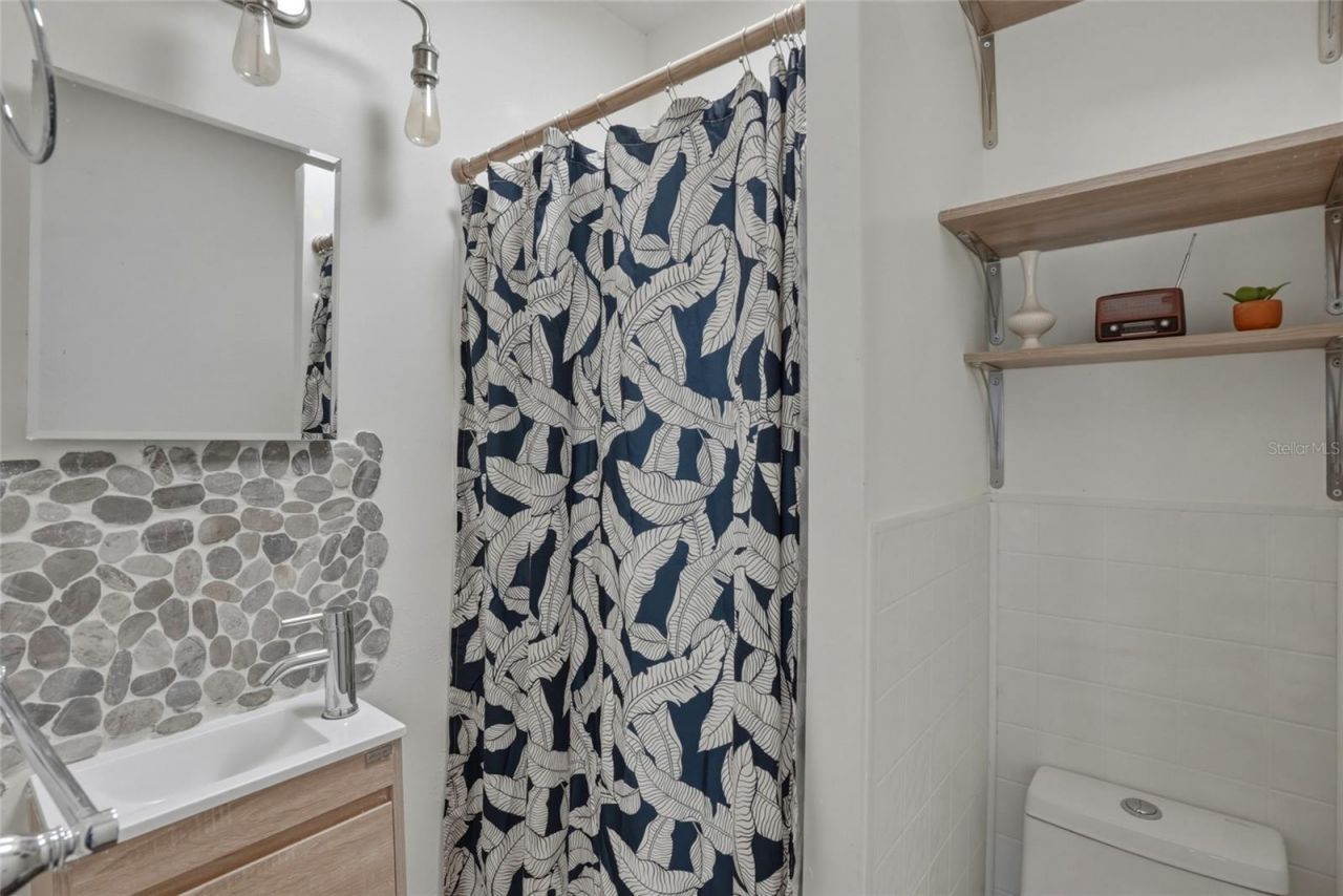 220 45th Avenue S, Saint Petersburg, FL 33705 Photo