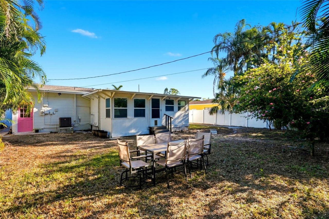 220 45th Avenue S, Saint Petersburg, FL 33705 Photo