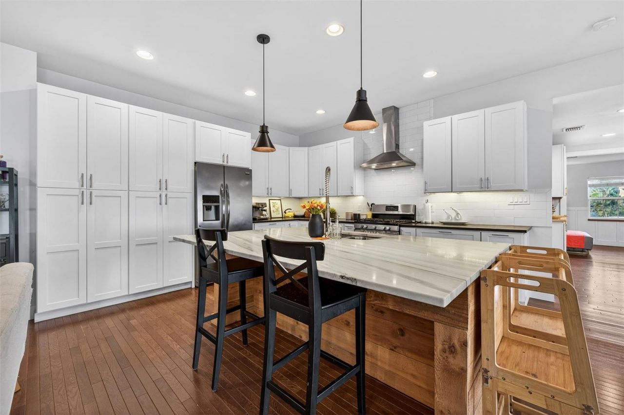 1310 47th Avenue N, Saint Petersburg, FL 33703 Photo