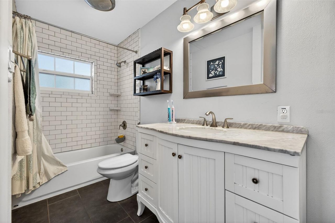 1310 47th Avenue N, Saint Petersburg, FL 33703 Photo