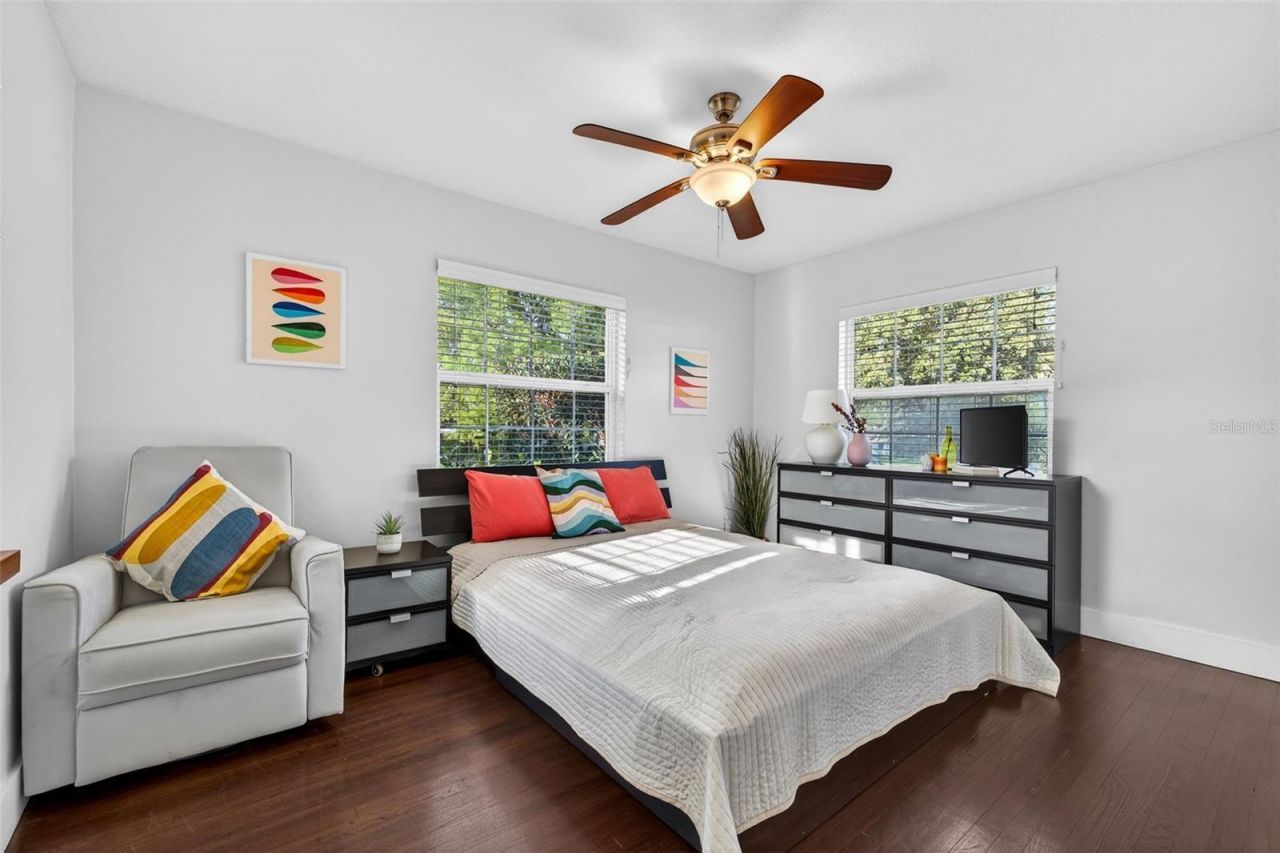 1310 47th Avenue N, Saint Petersburg, FL 33703 Photo