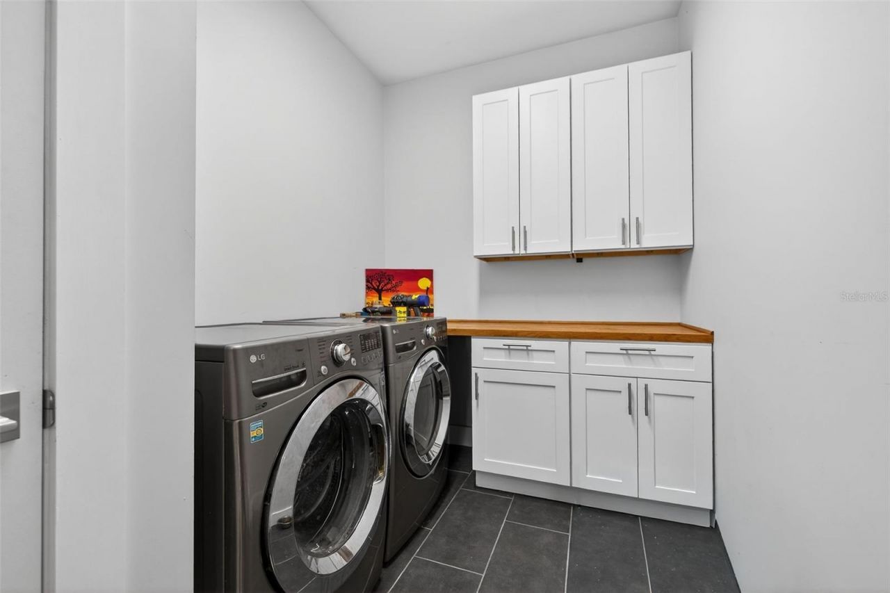 1310 47th Avenue N, Saint Petersburg, FL 33703 Photo