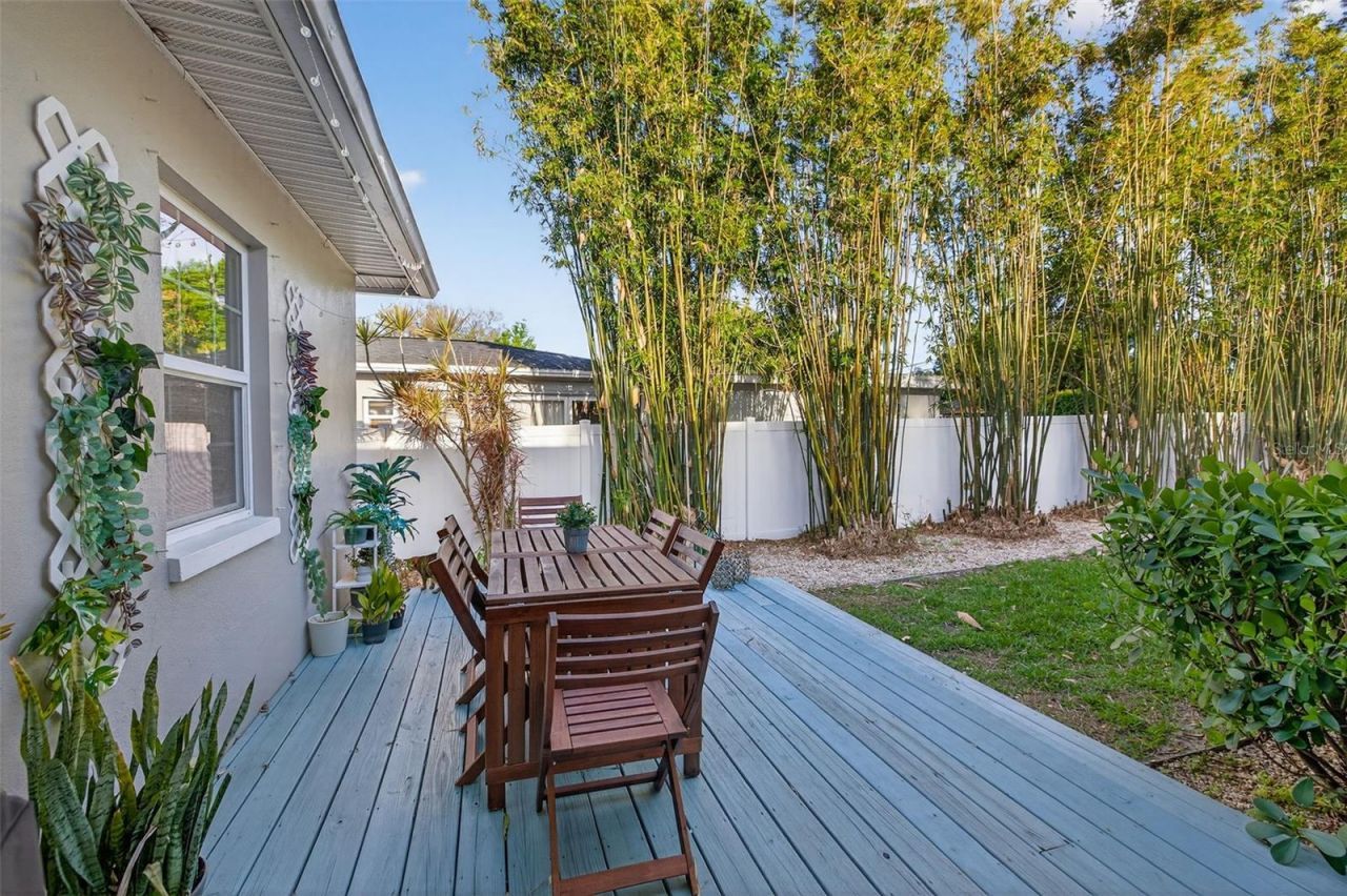 1310 47th Avenue N, Saint Petersburg, FL 33703 Photo