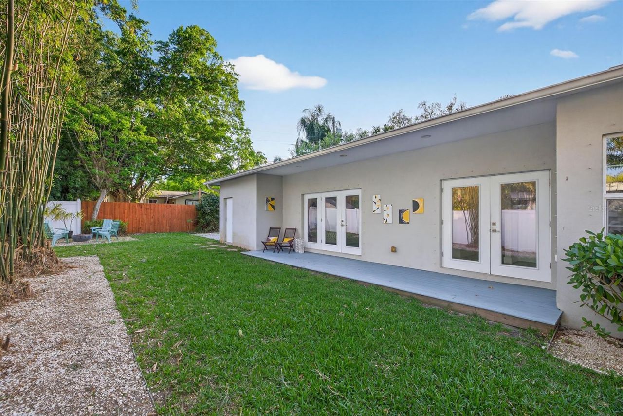 1310 47th Avenue N, Saint Petersburg, FL 33703 Photo