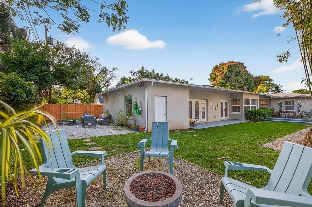 1310 47th Avenue N, Saint Petersburg, FL 33703 Photo