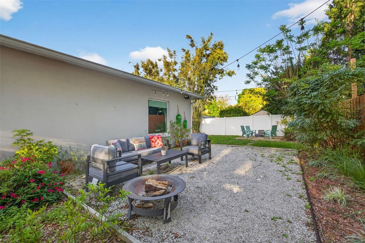 1310 47th Avenue N, Saint Petersburg, FL 33703 Photo