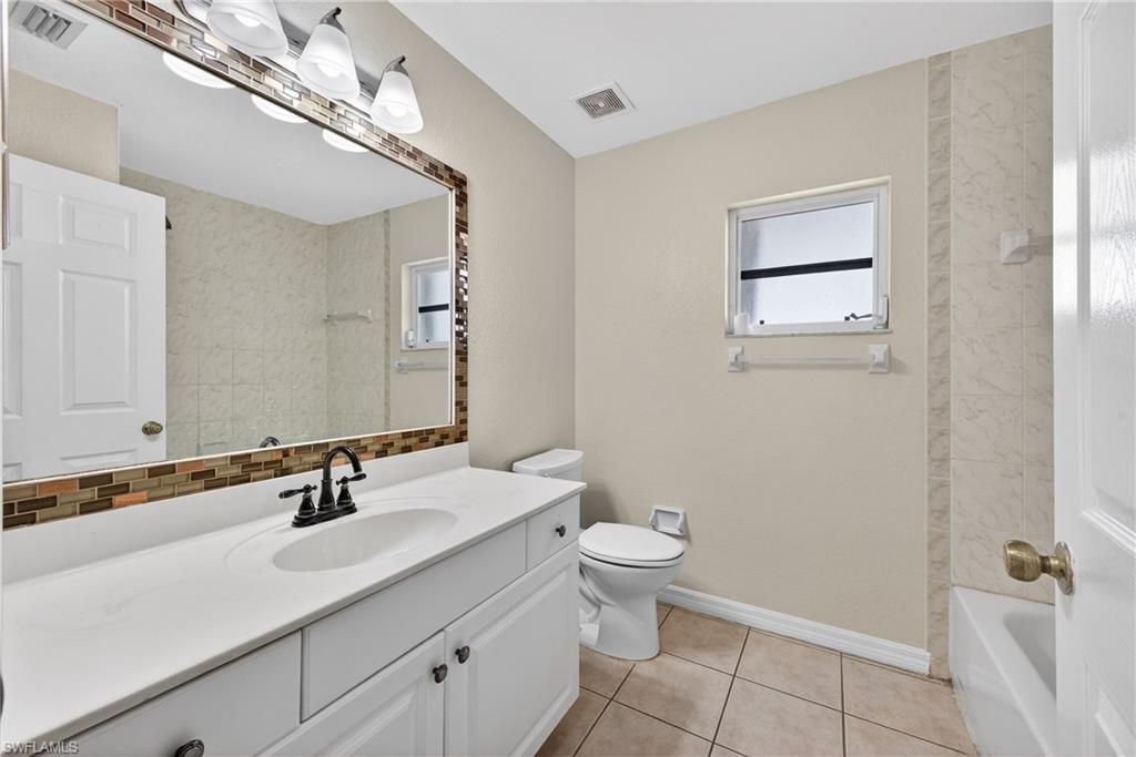 6890 Circle Dr, Fort Myers, FL 33905 Photo