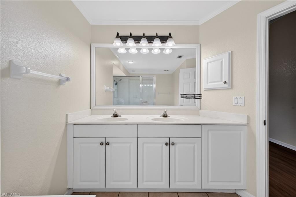 6890 Circle Dr, Fort Myers, FL 33905 Photo