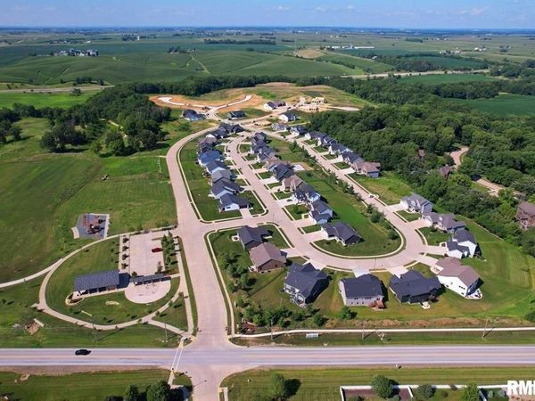 7180 Alvie Lane , Bettendorf, IA 52722