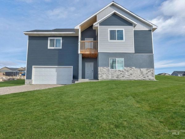 6354 E Panorama Dr, Idaho Falls, ID 83401