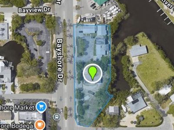 3137 Bayshore DR, NAPLES, FL 34112