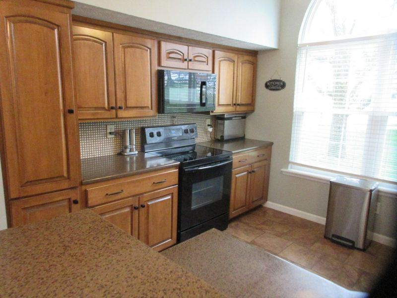 1076 Hampshire Place, Florence, KY 41042 Photo 10