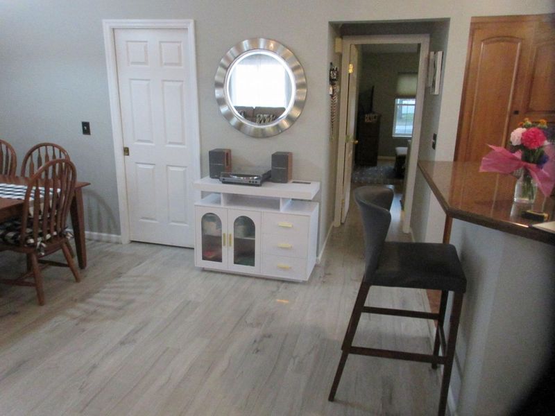 1076 Hampshire Place, Florence, KY 41042 Photo 6