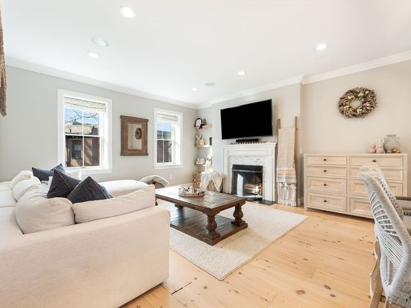 117 Baldwin Street, Boston, MA 02129