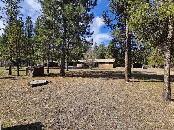 51473 Hemlock Road, La Pine, OR 97739