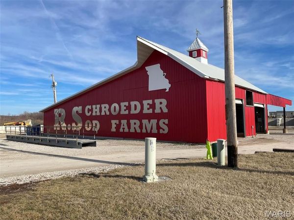 4720 Aubuchon Road, Hazelwood, MO 63042
