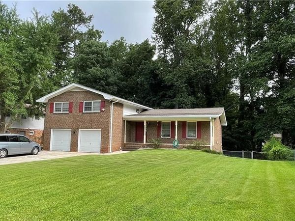 2071 Carthage Road , Tucker, GA 30084