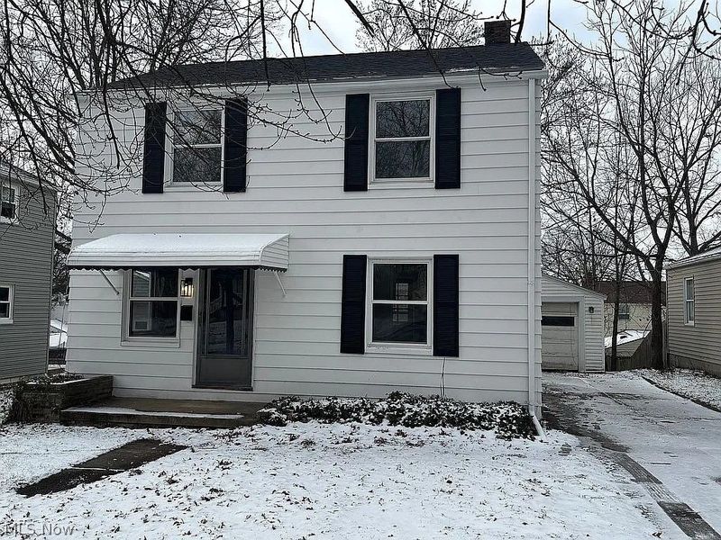 1570 Oakwood Avenue, Akron, OH 44301 Photo 1