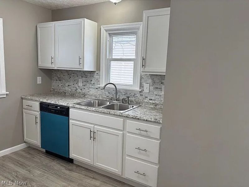 1570 Oakwood Avenue, Akron, OH 44301 Photo 5