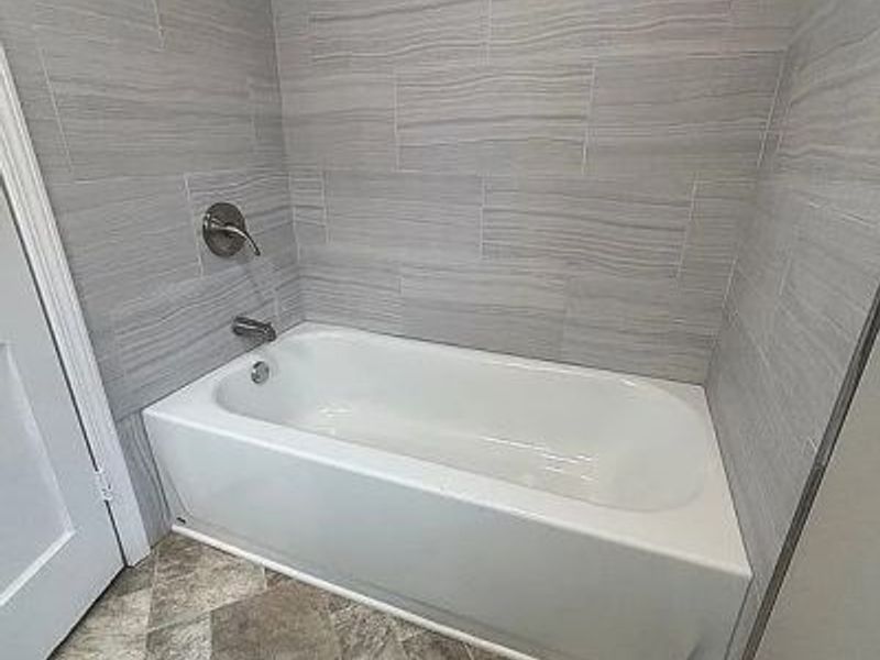 1570 Oakwood Avenue, Akron, OH 44301 Photo 7