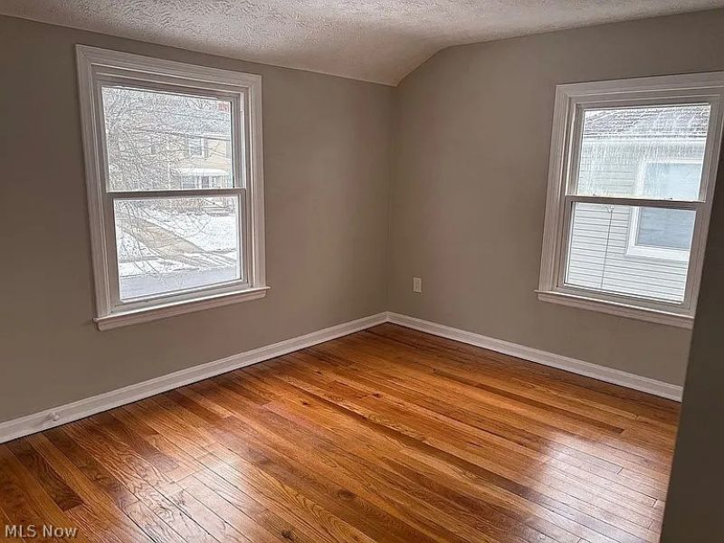 1570 Oakwood Avenue, Akron, OH 44301 Photo 9