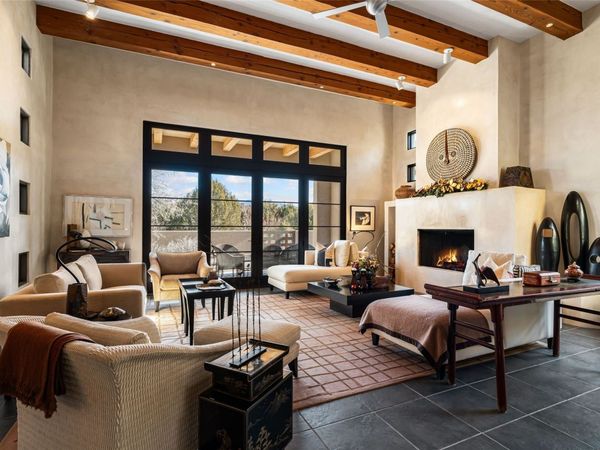 16 Plano Arbolito, Santa Fe, NM 87506