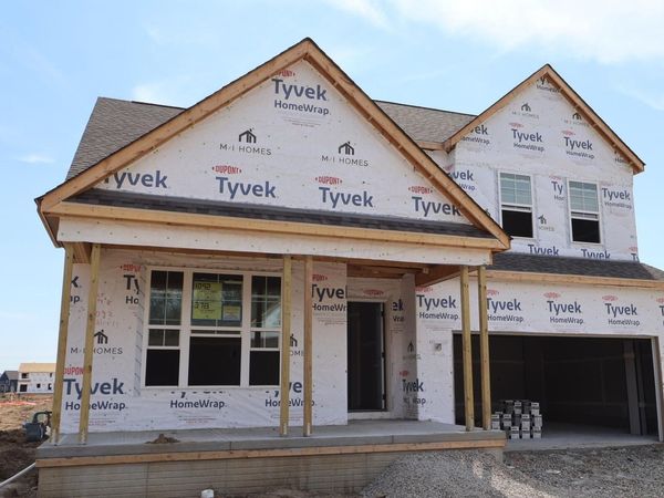 1092 Saddle Tank Drive , Plain City, OH 43064