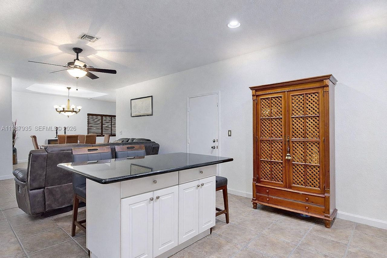 16479 SW 50th Ter, Miami, FL 33185 Photo