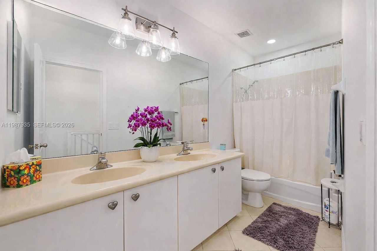 16479 SW 50th Ter, Miami, FL 33185 Photo