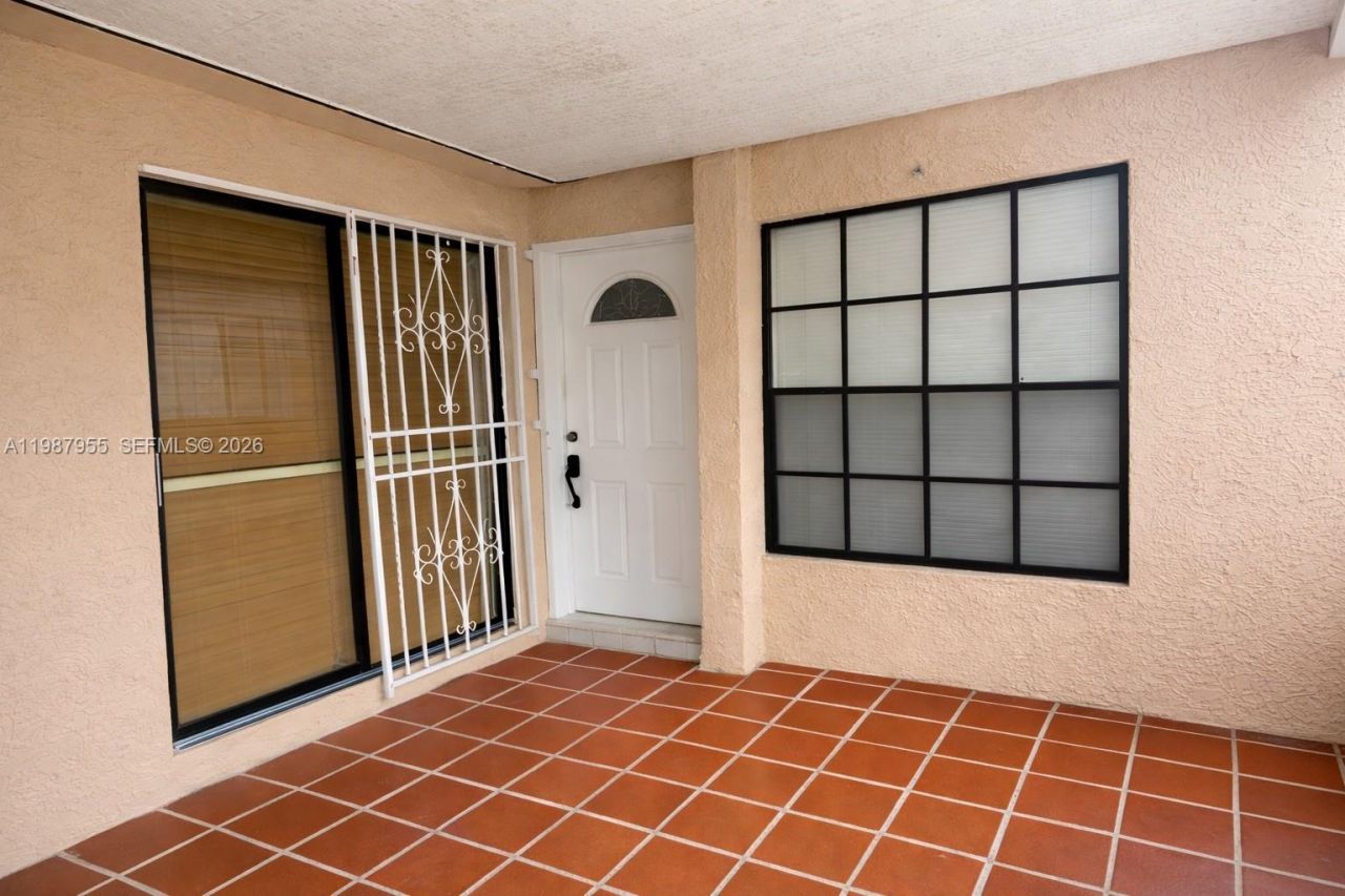 11640 SW 2nd St, Unit 54, Sweetwater, FL 33174 Photo