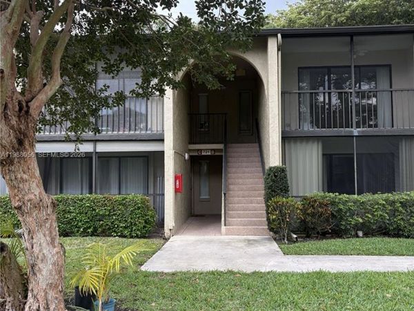 721 Sunny Pine Way, Unit C2, Green Acres, FL 33415