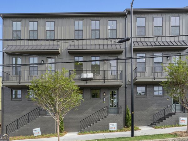 978 Bibbs Circle, Unit 16, Atlanta, GA 30318