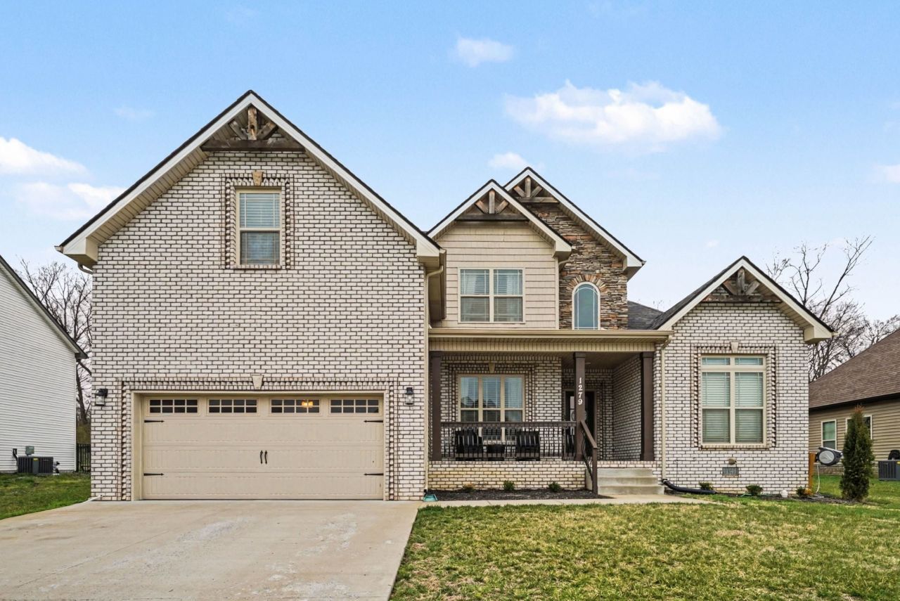 1279 Highgrove Ln, Clarksville, TN 37043 Main Photo