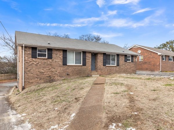 8127 Bonnafair Dr , Hermitage, TN 37076