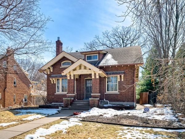 1866 Summit Avenue , Saint Paul, MN 55105