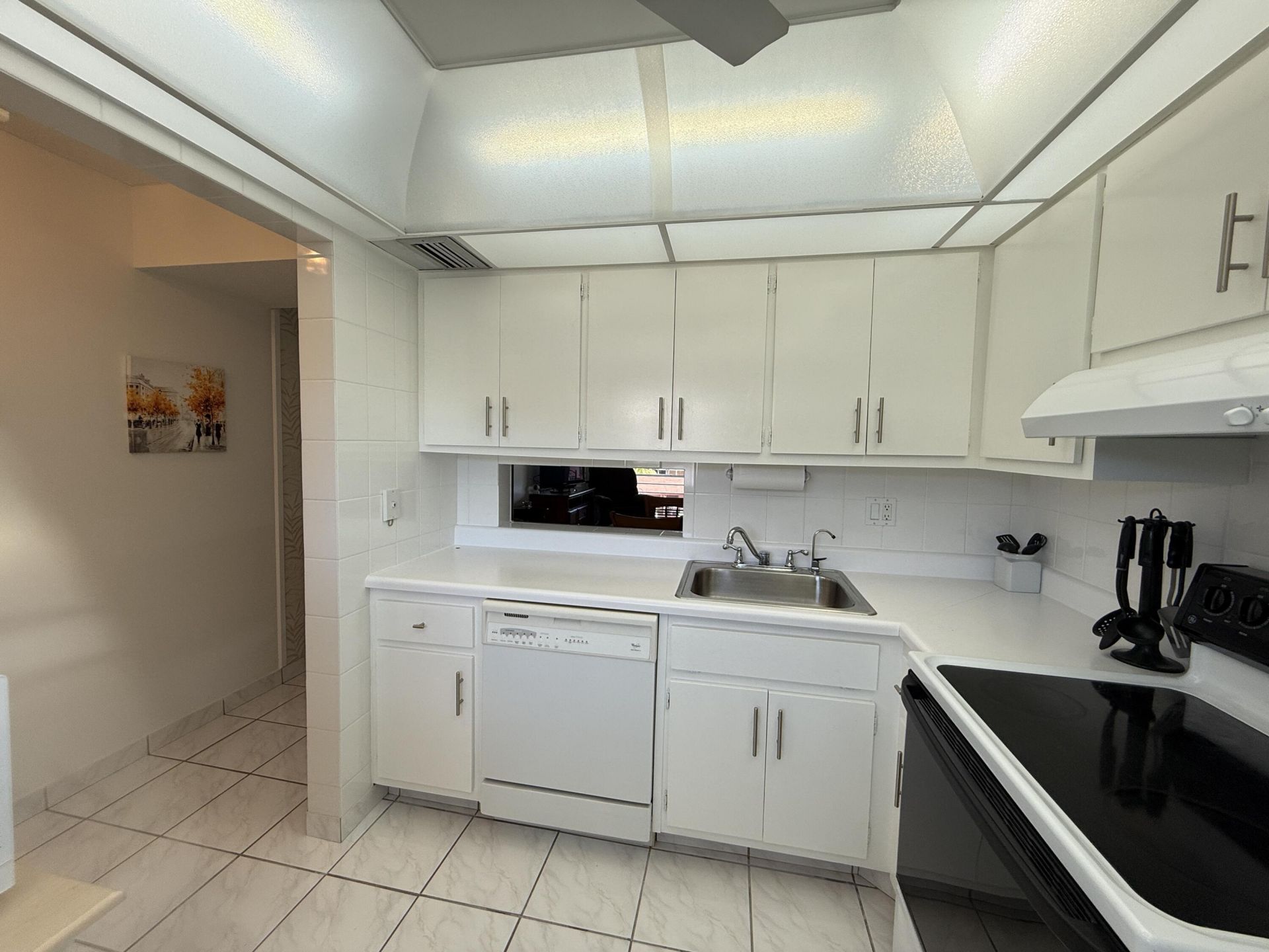 2861 NW 47th Terrace, Unit 304b, Lauderdale Lakes, FL 33313 Photo