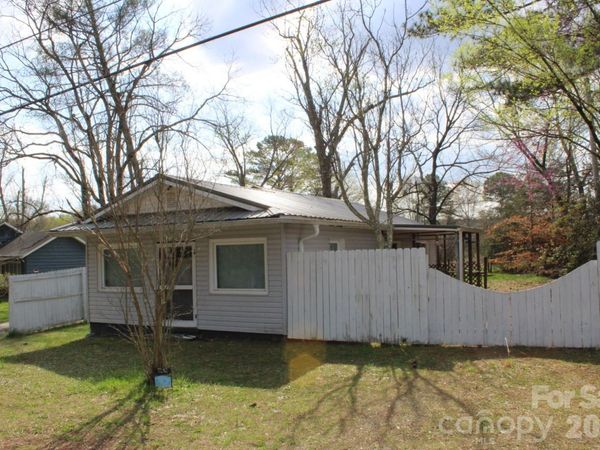 7282 NC Hwy 108 Highway E, Mill Spring, NC 28756