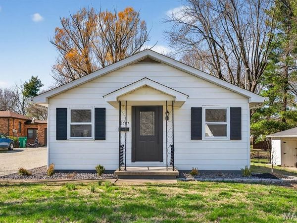 2707 E Main Street, Belleville, IL 62221