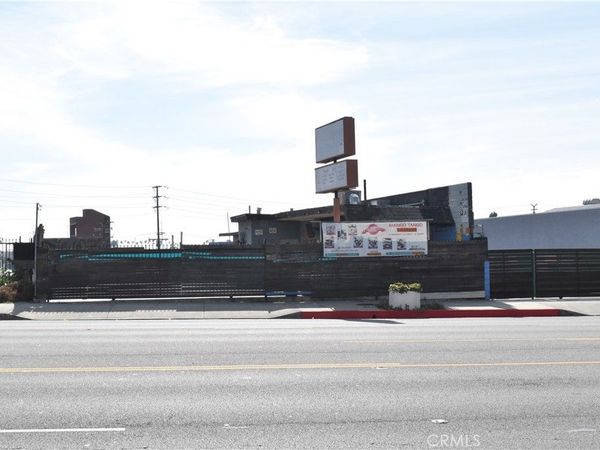 411 N La Brea Avenue, Inglewood, CA 90302