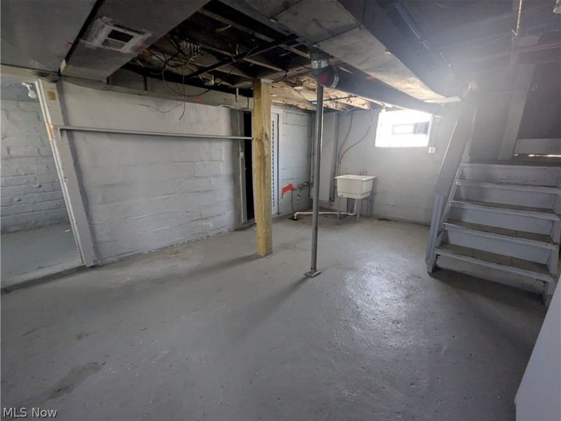 16010 Arcade Avenue, Cleveland, OH 44110 Photo 19