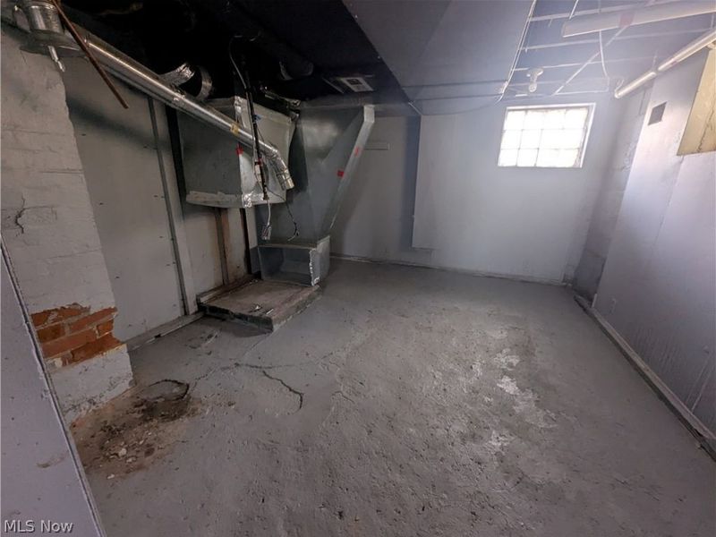 16010 Arcade Avenue, Cleveland, OH 44110 Photo 20